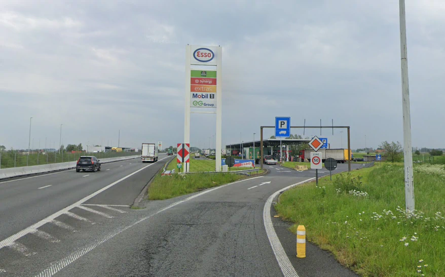 This is the Esso station where I celebrated my 60th birthday almost a year ago, though when I was there (this image is from Google Maps) it was after midnight, and, of course, dark.